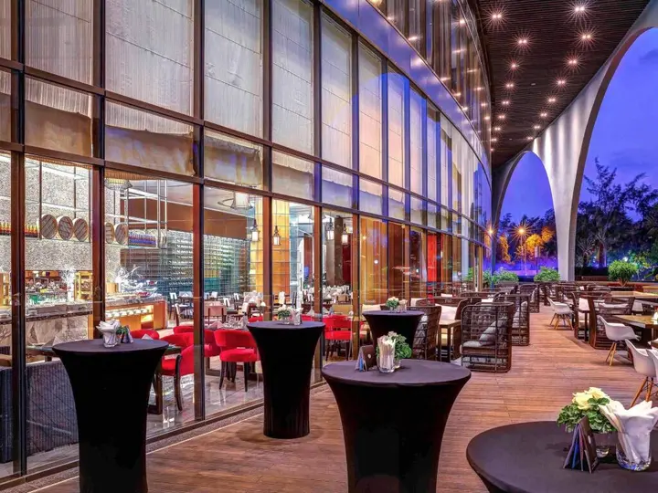 Вунгтау: Pullman Vung Tau