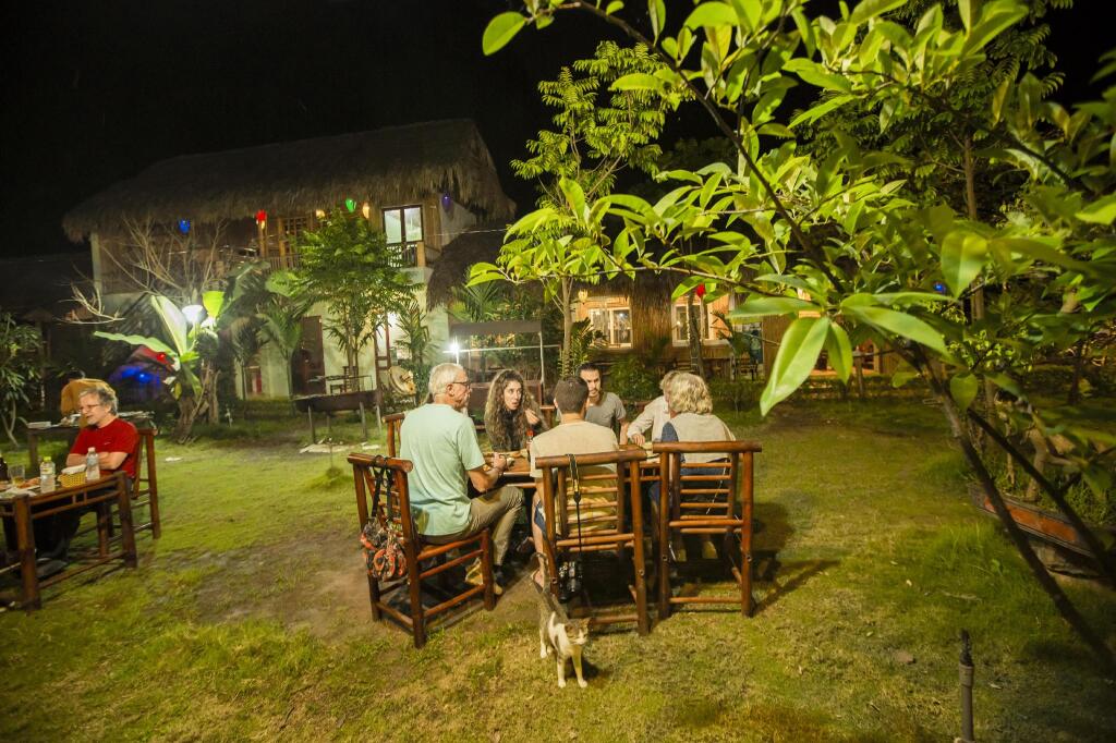 Зявьен: Tam Coc Rice Fields Resort