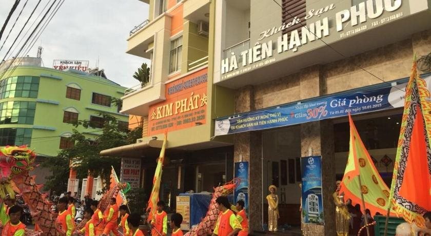 Хатин: Ha Tien Happy Hotel