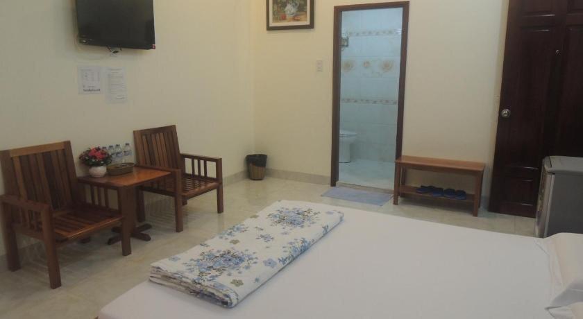 Хатин: Ha Tien Happy Hotel