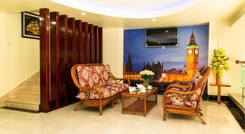 Хатин: Ha Tien Happy Hotel
