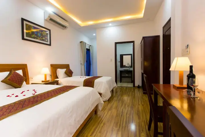 Hoi An SunLake Villa — фото 1