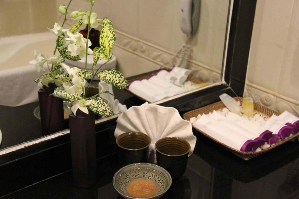 Хюэ: Orchid Hotel