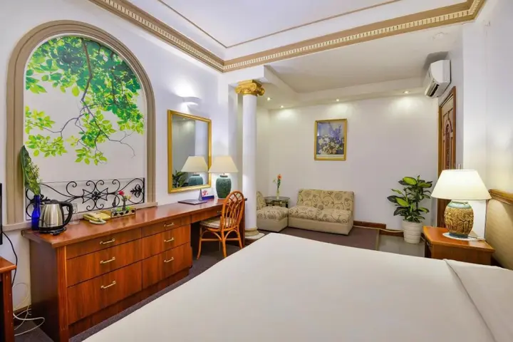 Хошимин: The Spring Hotel