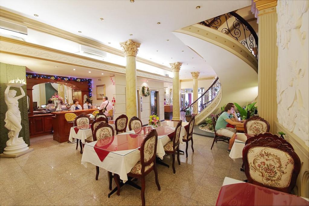 Хошимин: The Spring Hotel