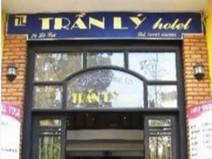 Хюэ: Tran Ly Hotel