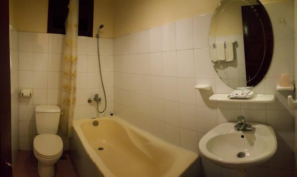 Хюэ: Tran Ly Hotel