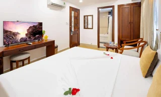 Нячанг: The Summer Hotel