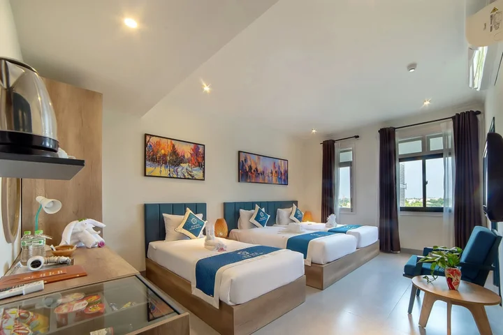 Хойан: Aurora Riverside Hotel and Spa