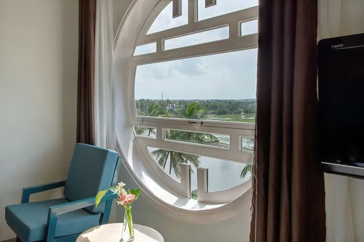 Хойан: Aurora Riverside Hotel and Spa