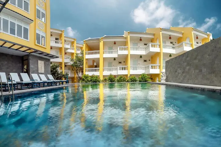 Хойан: Aurora Riverside Hotel and Spa