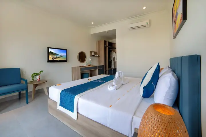 Хойан: Aurora Riverside Hotel and Spa