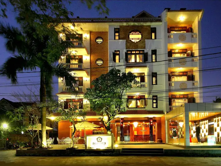 Хойан: Aurora Riverside Hotel and Spa