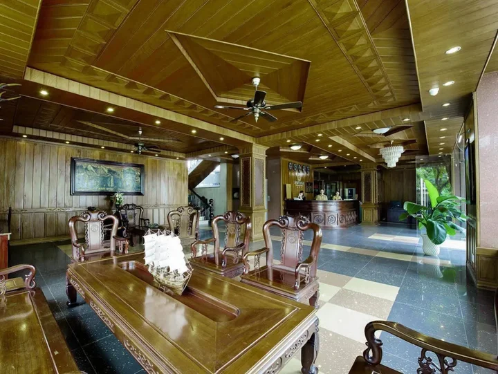 Хойан: Aurora Riverside Hotel and Spa