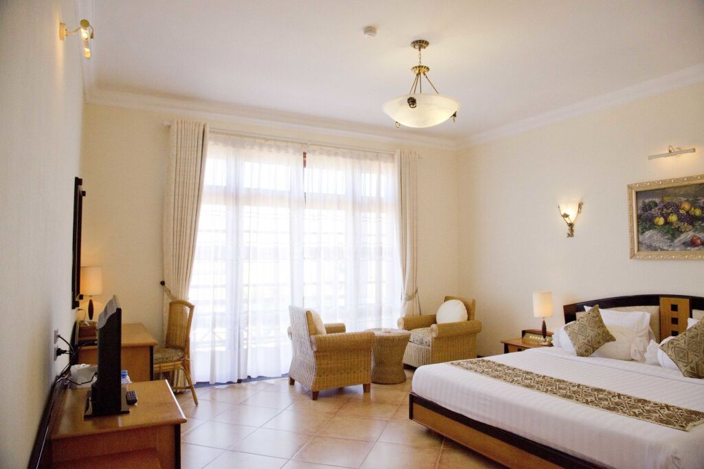 Халонг: Tuan Chau Resort Ha Long