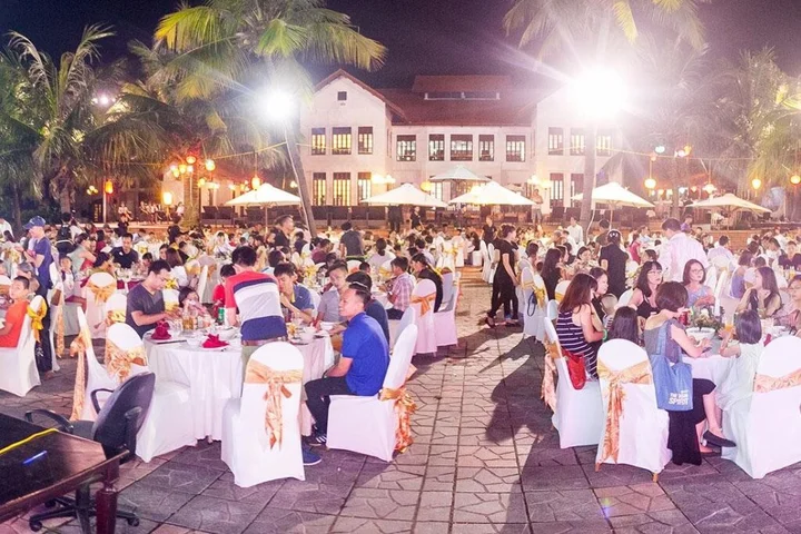 Халонг: Tuan Chau Resort Ha Long