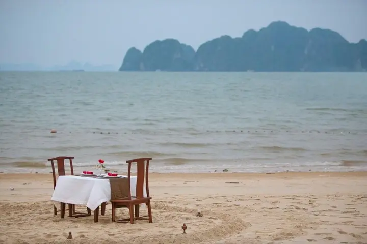 Халонг: Tuan Chau Resort Ha Long