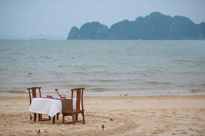 Халонг: Tuan Chau Resort Ha Long