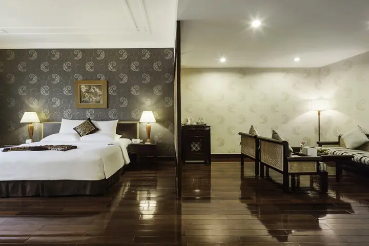 Хошимин: Rex Hotel