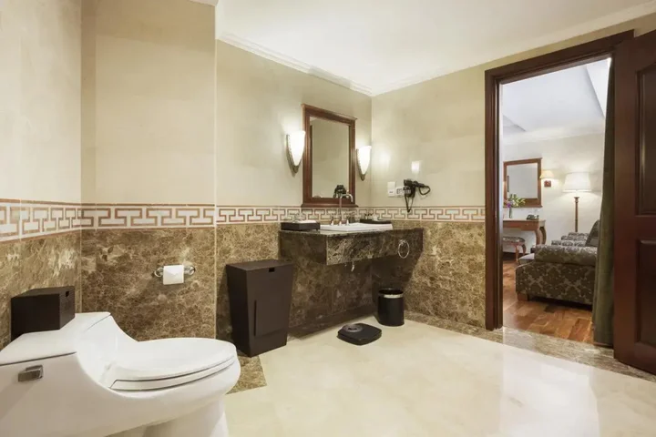 Хошимин: Rex Hotel