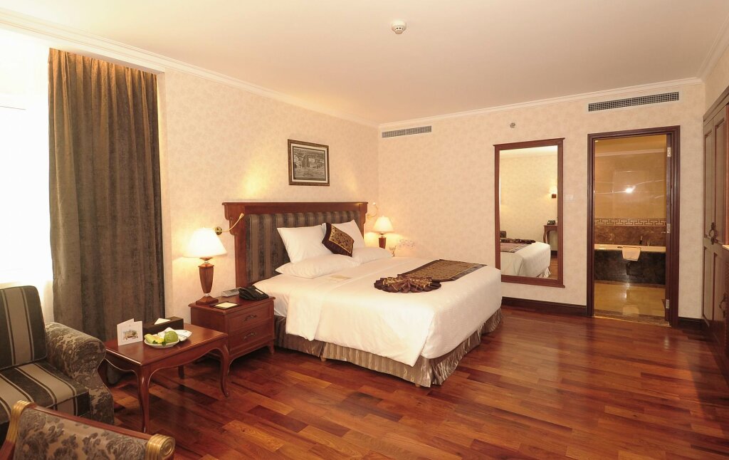 Хошимин: Rex Hotel