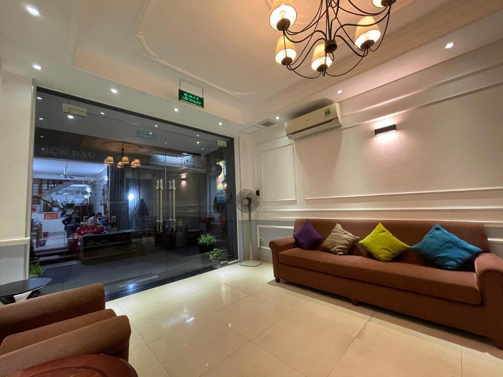Ниньбинь: The Vancouver Hotel Ninh Binh
