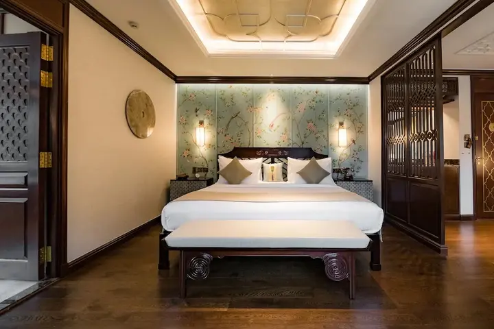 Халонг: Heritage Line Ginger Cruise – Ha Long Bay & Lan Ha Bay