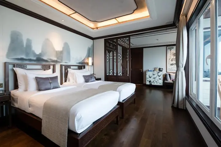 Халонг: Heritage Line Ginger Cruise – Ha Long Bay & Lan Ha Bay