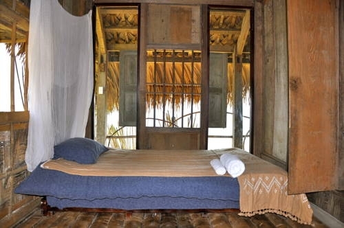 Шапа: Hmong Mountain Retreat