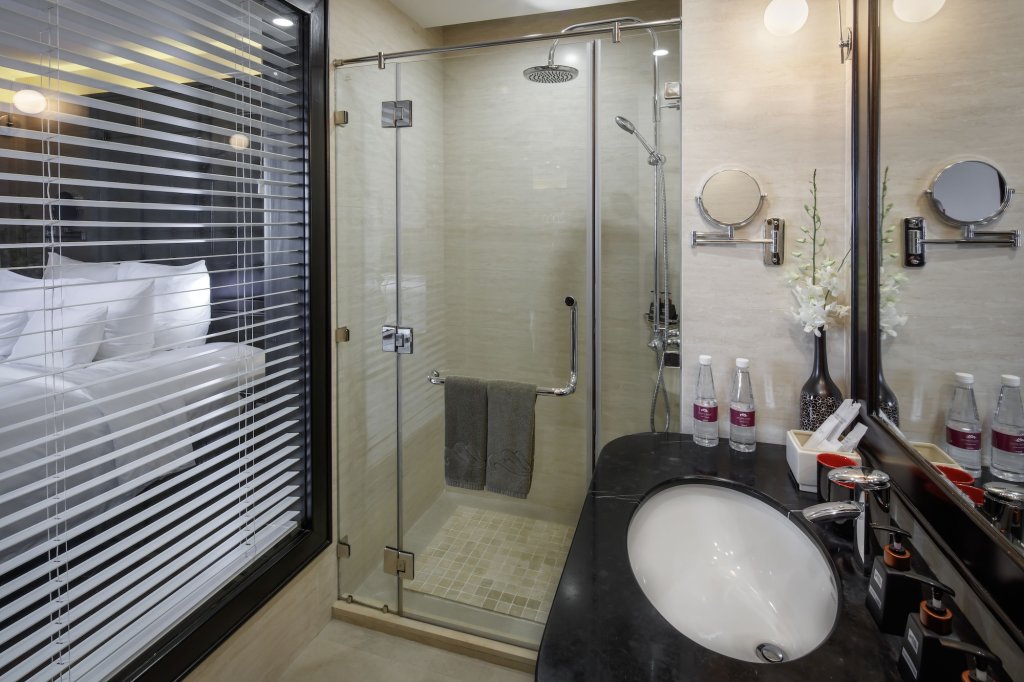 Халонг: Paradise Suites Hotel