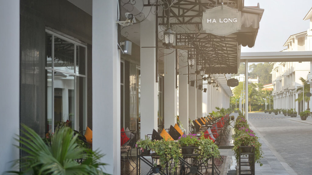 Халонг: Paradise Suites Hotel