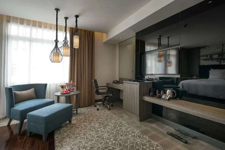 Халонг: Paradise Suites Hotel