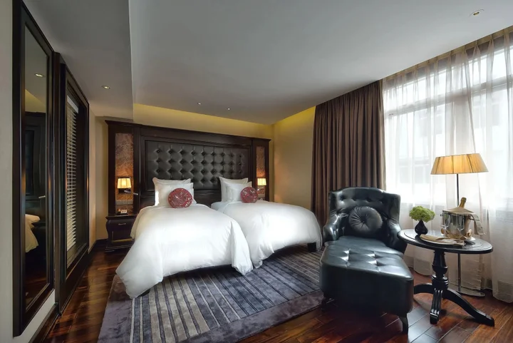 Халонг: Paradise Suites Hotel