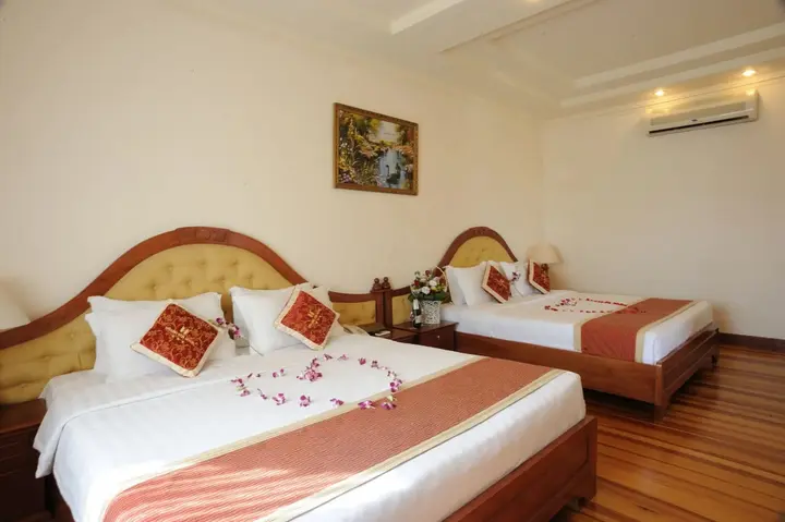 Пляж Thuan An: Hoang Yen Hotel