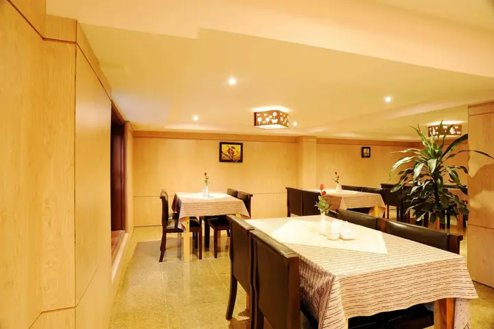 Пляж Thuan An: Hoang Yen Hotel