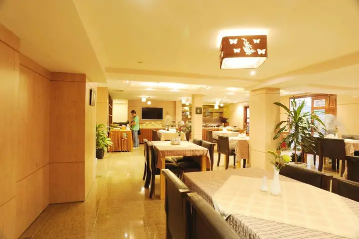 Пляж Thuan An: Hoang Yen Hotel