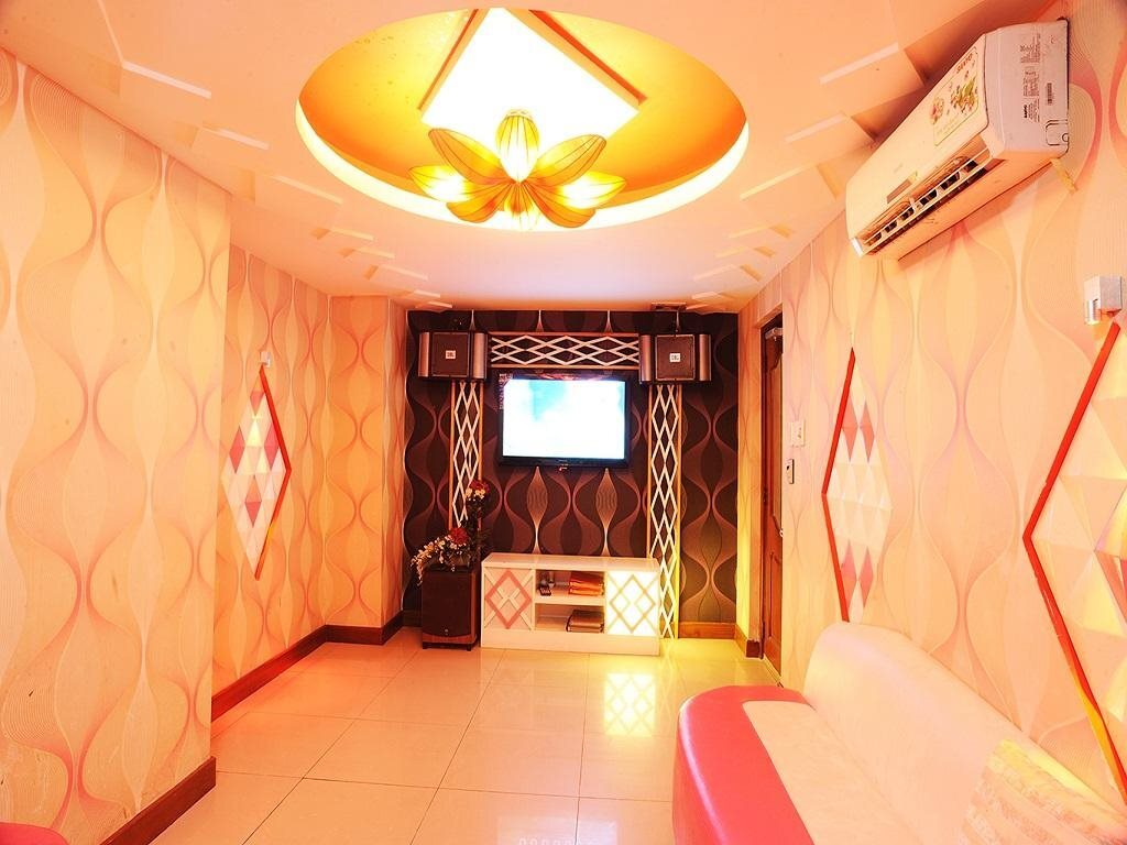 Пляж Thuan An: Hoang Yen Hotel