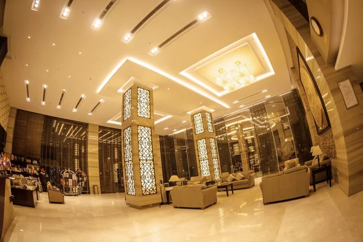 Халонг: Halong Palace Hotel
