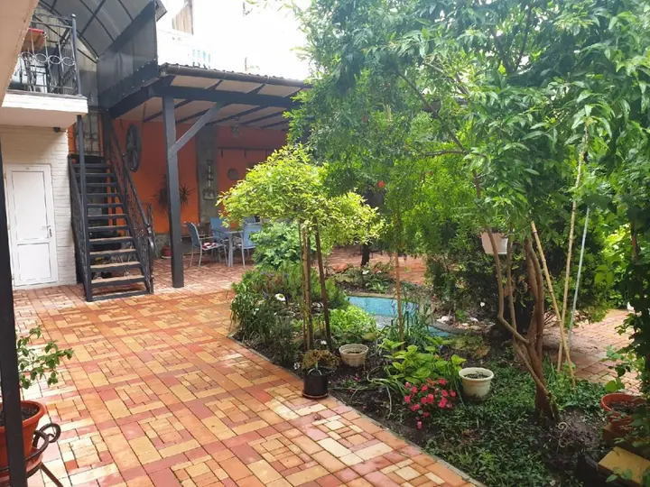 Анапа: Guest House "At Irina"