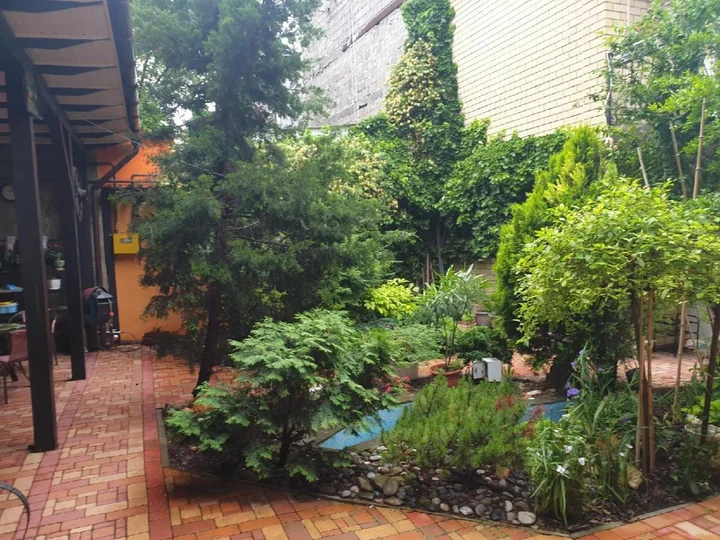 Анапа: Guest House "At Irina"