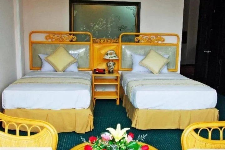 Хюэ: Areca Hotel
