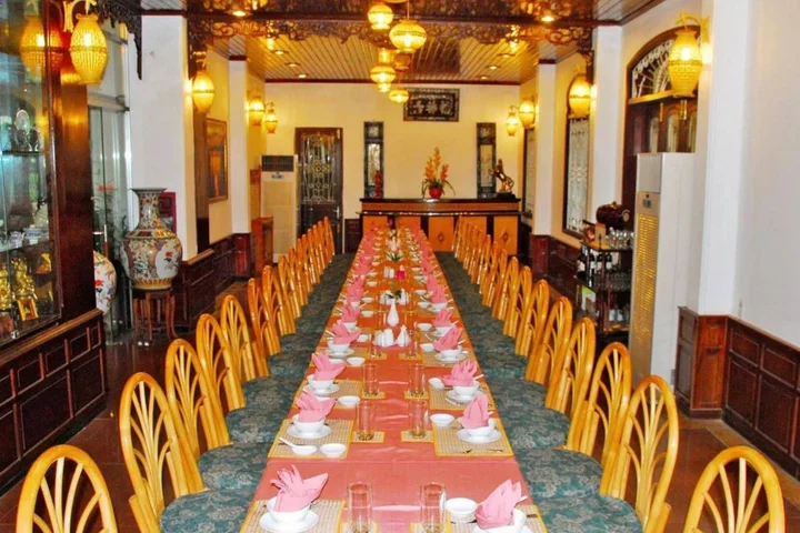 Хюэ: Areca Hotel