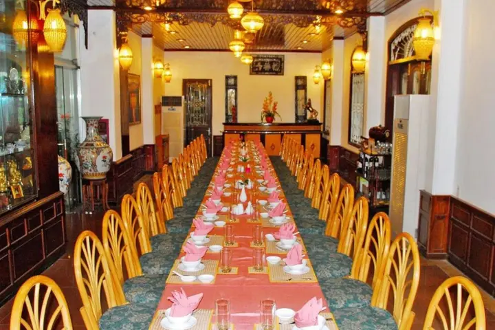 Хюэ: Areca Hotel