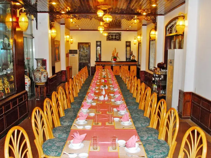 Хюэ: Areca Hotel