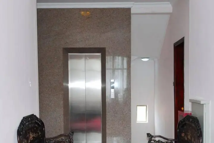 Хюэ: Areca Hotel