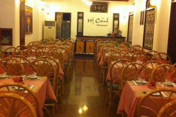 Хюэ: Areca Hotel