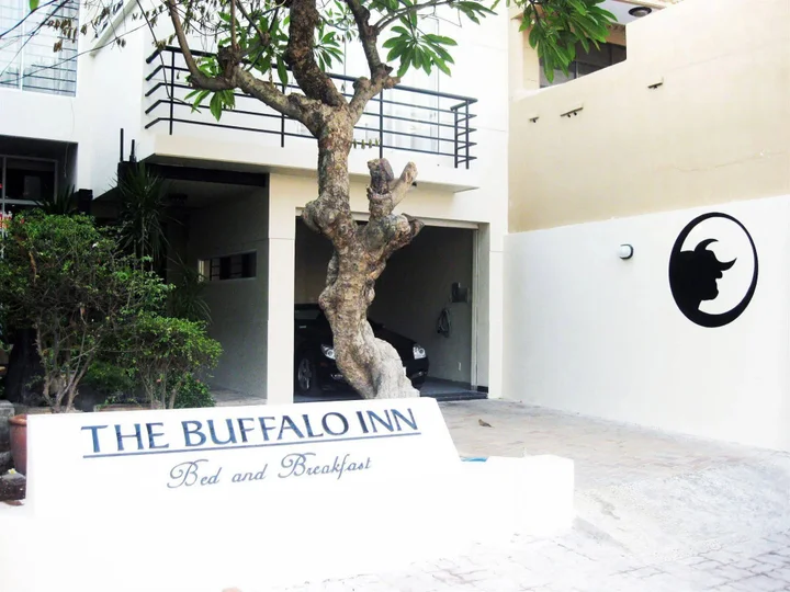 Вунгтау: Buffalo Inn