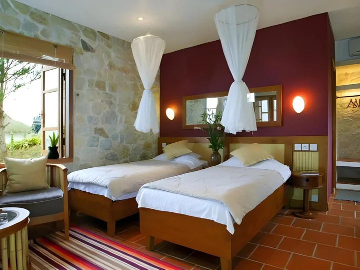 Шапа: Topas Ecolodge