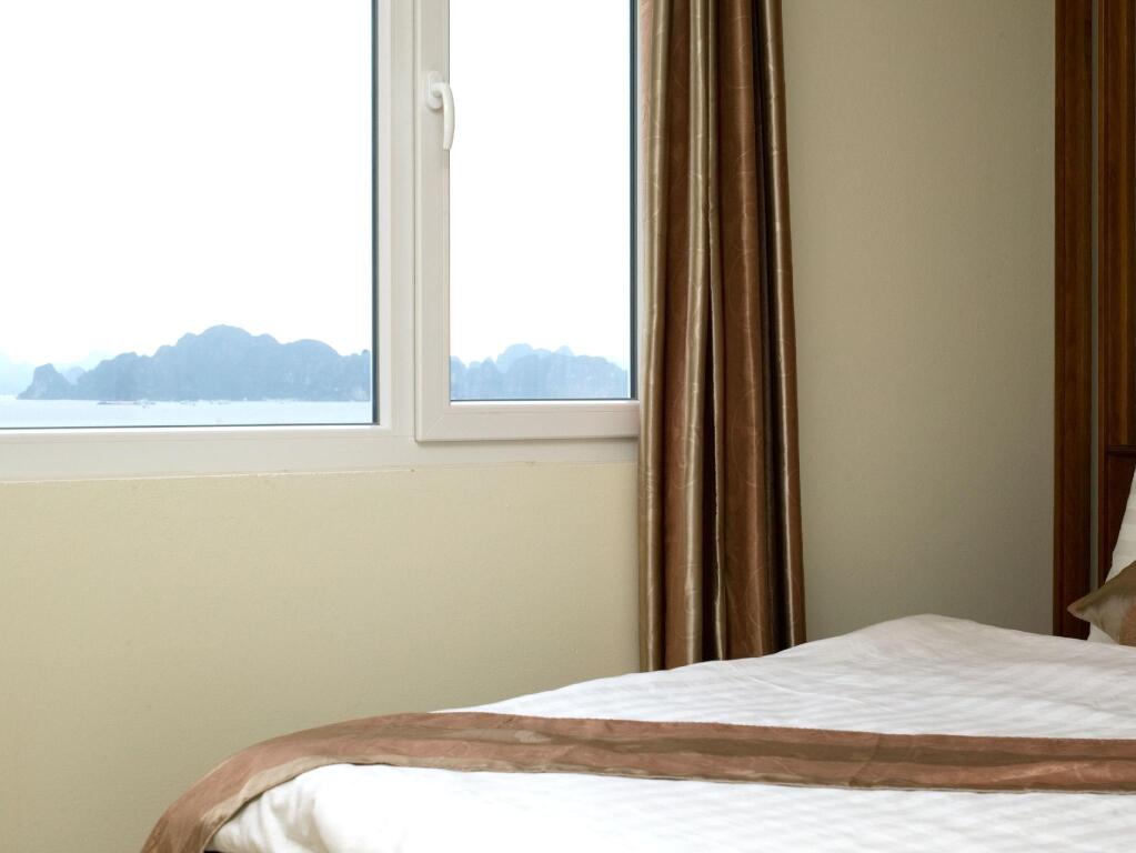 Халонг: Song Loc Hotel