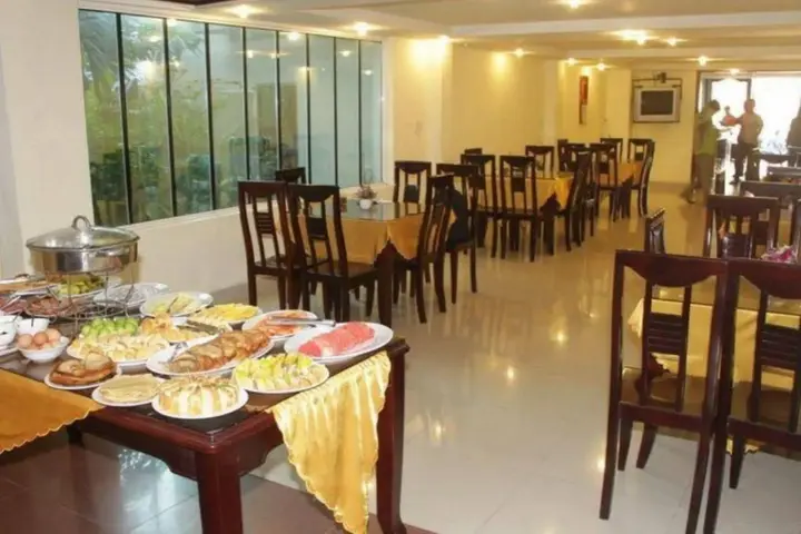 Хюэ: Truong Giang Hotel